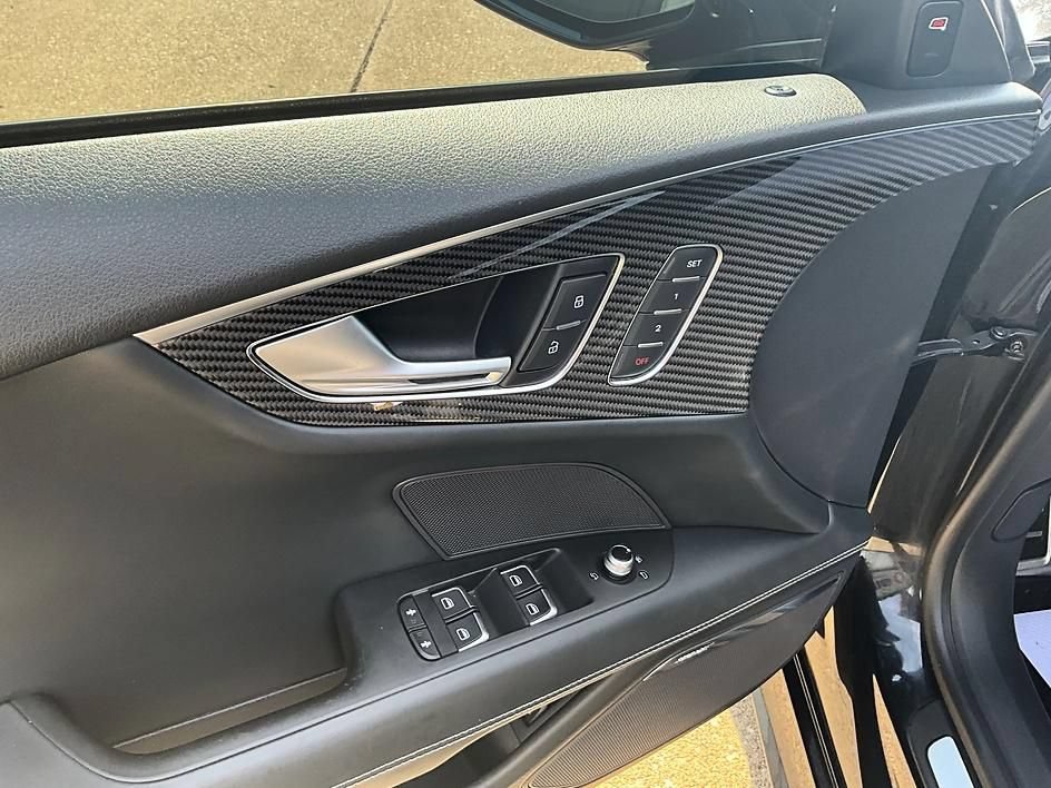 Used 2015 Audi RS 7 Prestige w/ Carbon-Optic Package AWD/4WD image 13