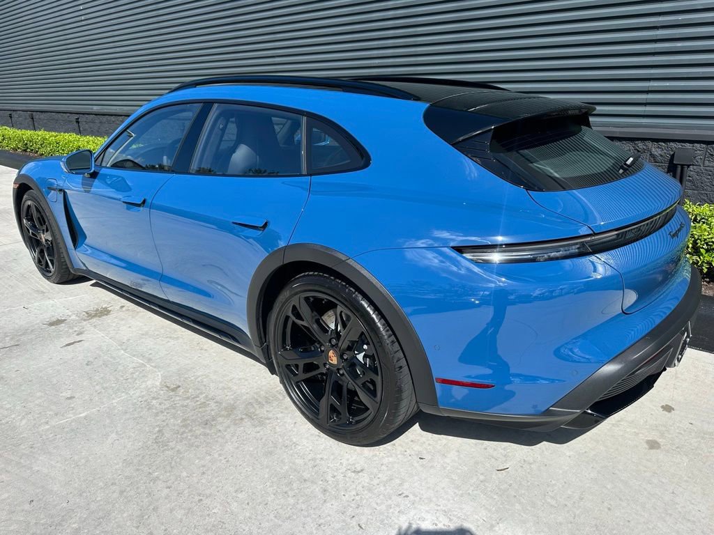 Certified 2025 Porsche Taycan 4S image 3