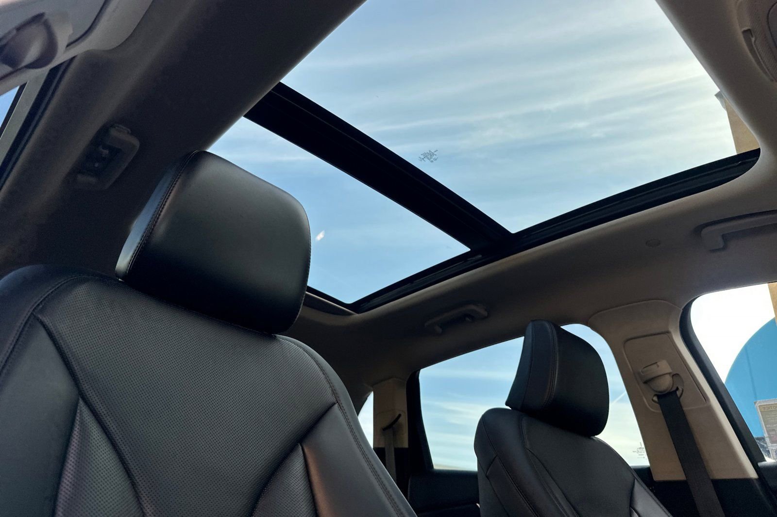 Used 2022 Lincoln Nautilus Reserve w/ Equipment Group 202A image 16