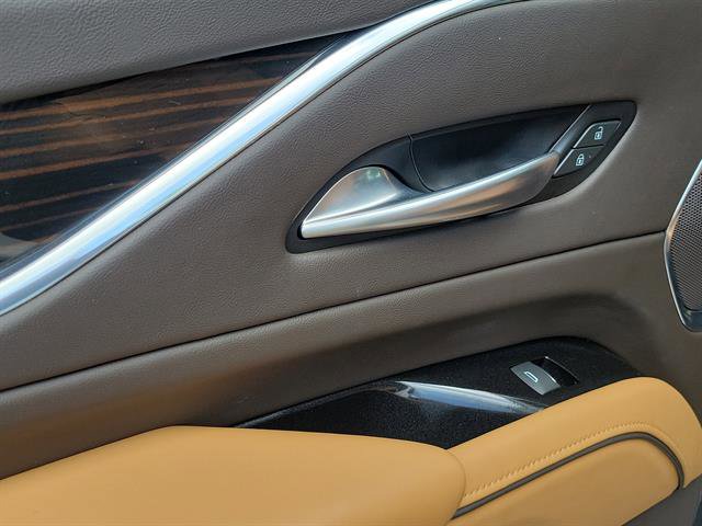 Certified 2023 Cadillac Escalade ESV Premium Luxury image 17
