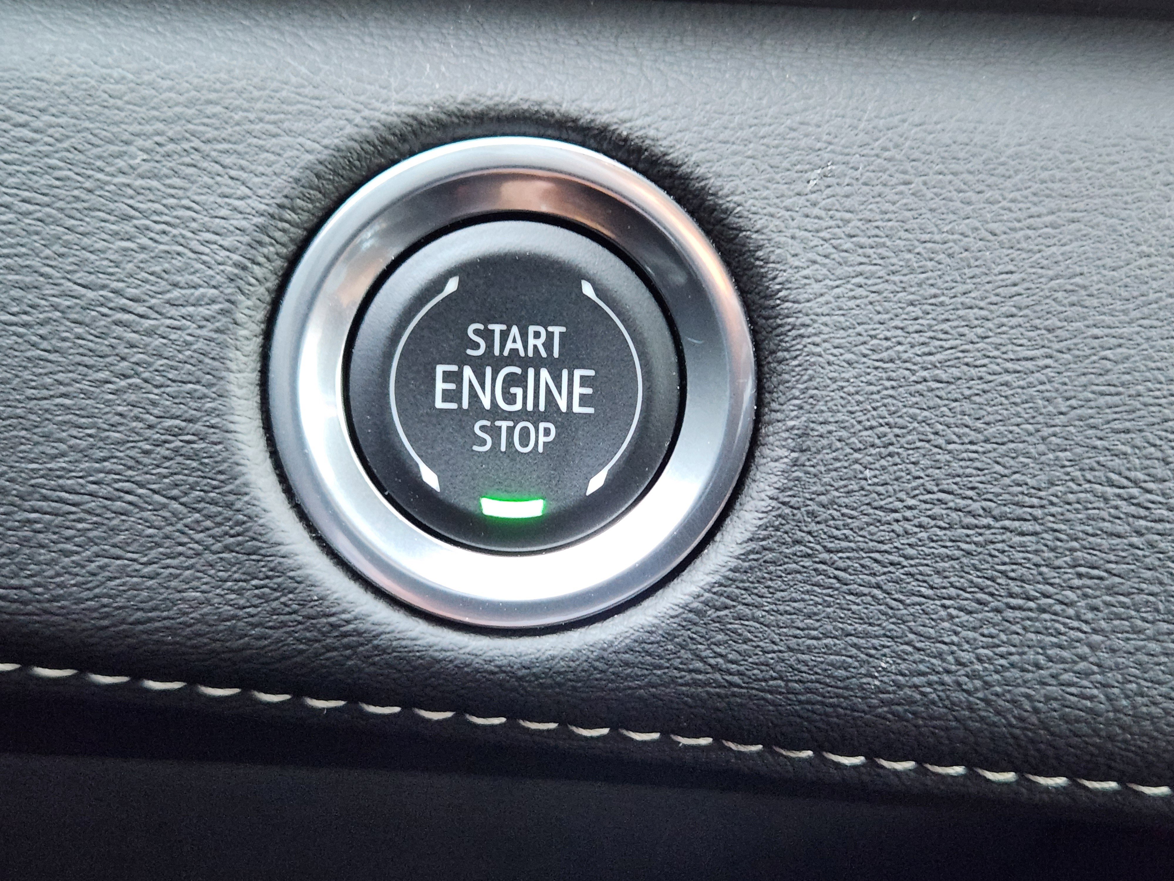 Certified 2024 Cadillac Escalade Luxury image 22