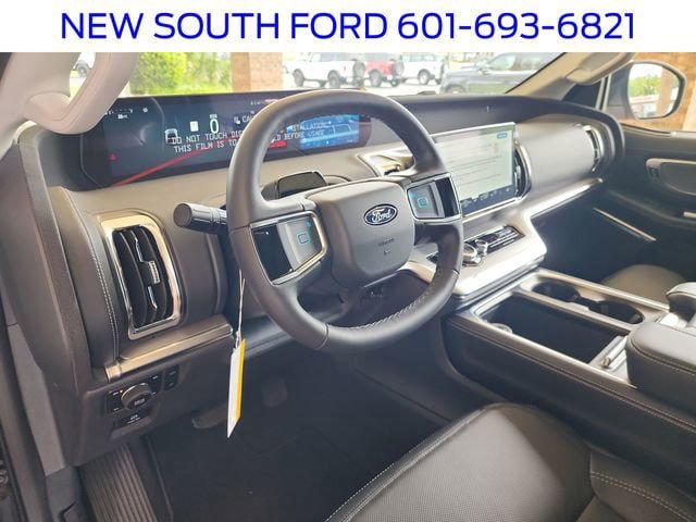 New 2026 Ford Expedition Platinum image 17