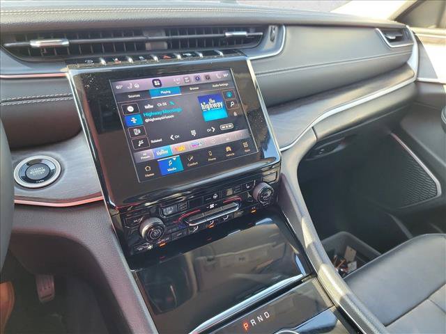 Used 2022 Jeep Grand Cherokee Limited AWD/4WD image 19