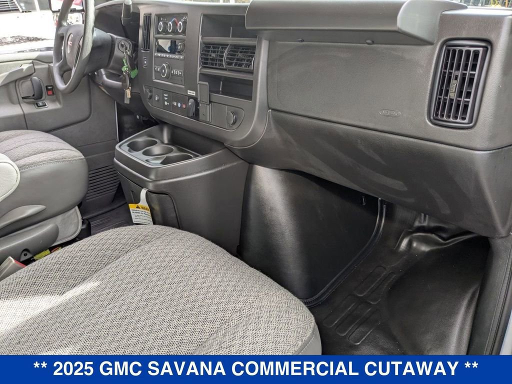 New 2025 GMC Savana 3500 w/ Power Convenience Package image 25