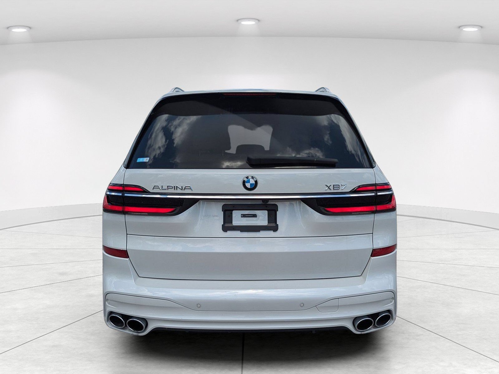 Used 2024 BMW ALPINA XB7 AWD/4WD image 6