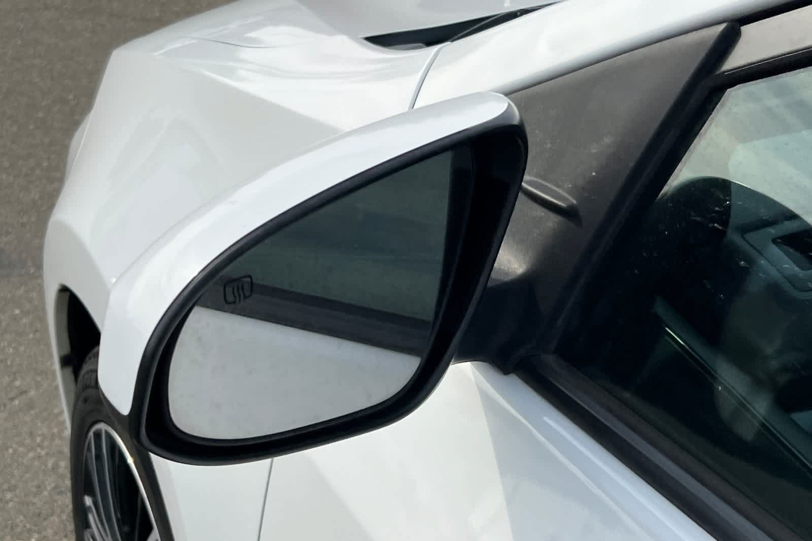 Used 2016 Toyota Corolla LE FWD image 11