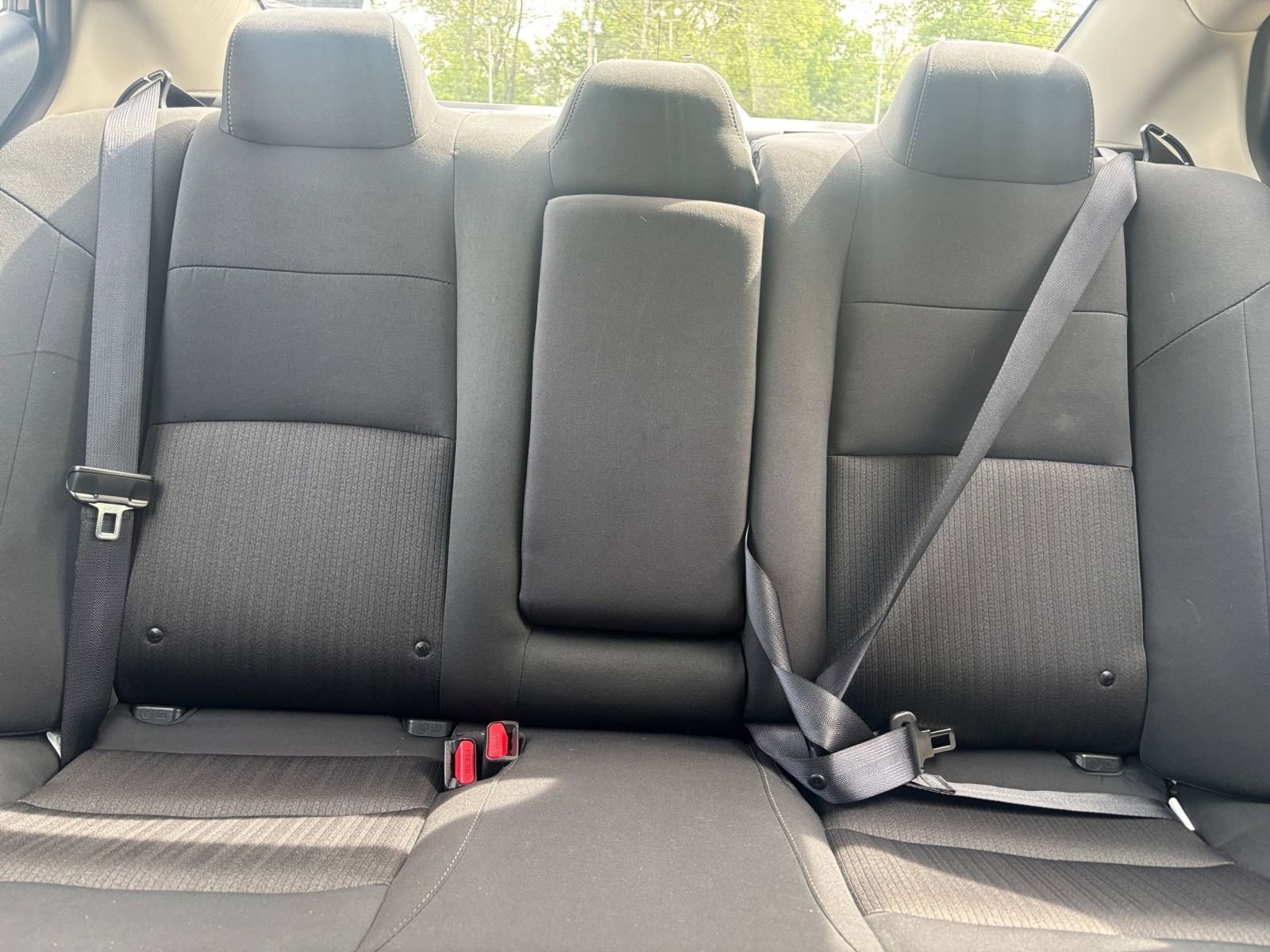 Used 2025 Nissan Altima 2.5 SV FWD image 36