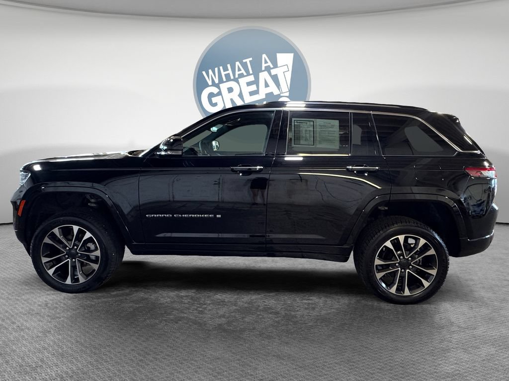 Used 2023 Jeep Grand Cherokee Overland AWD/4WD image 7