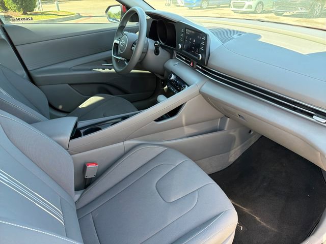 Used 2023 Hyundai Elantra Blue FWD image 22