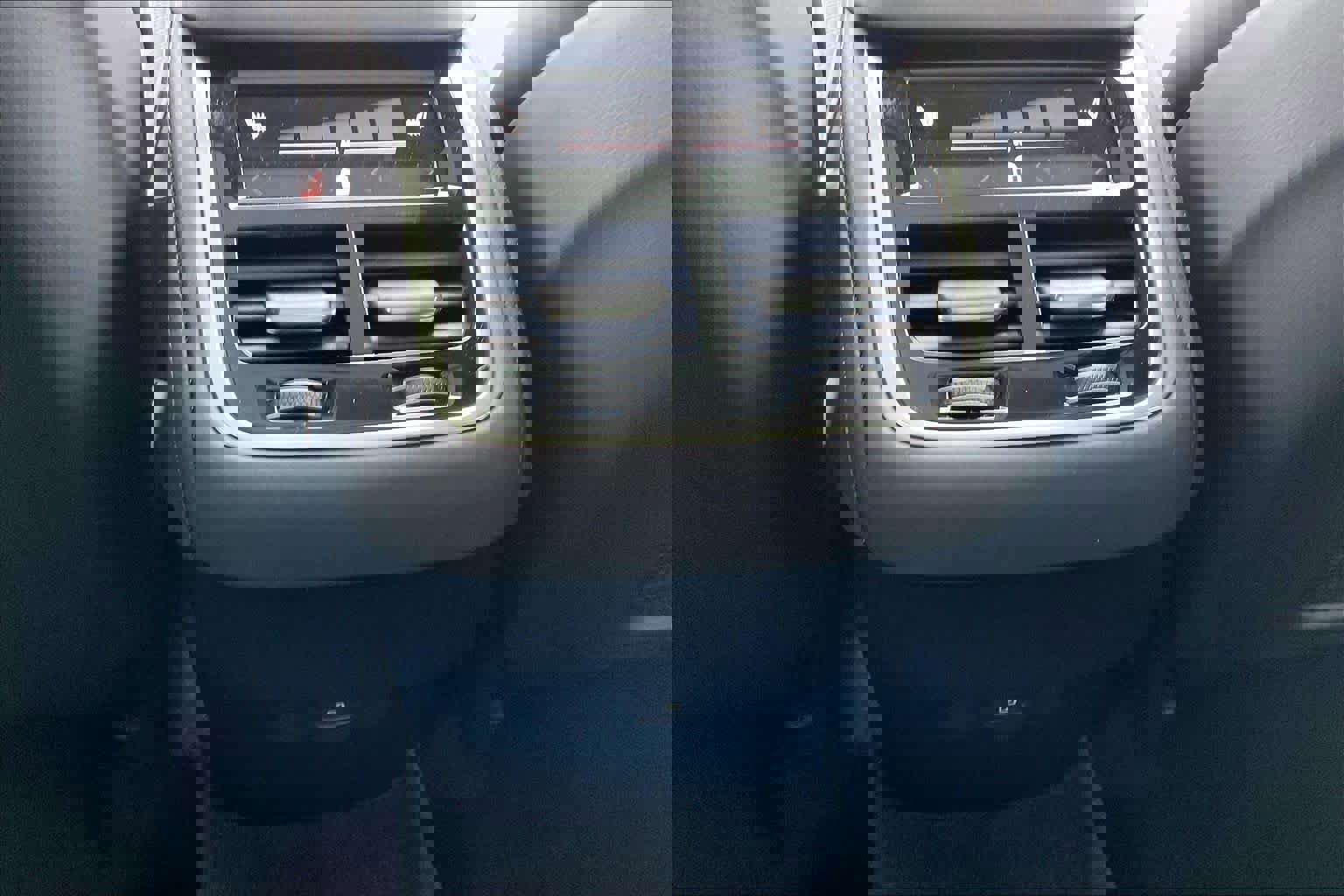 New 2026 Volvo XC90 B5 Plus image 16