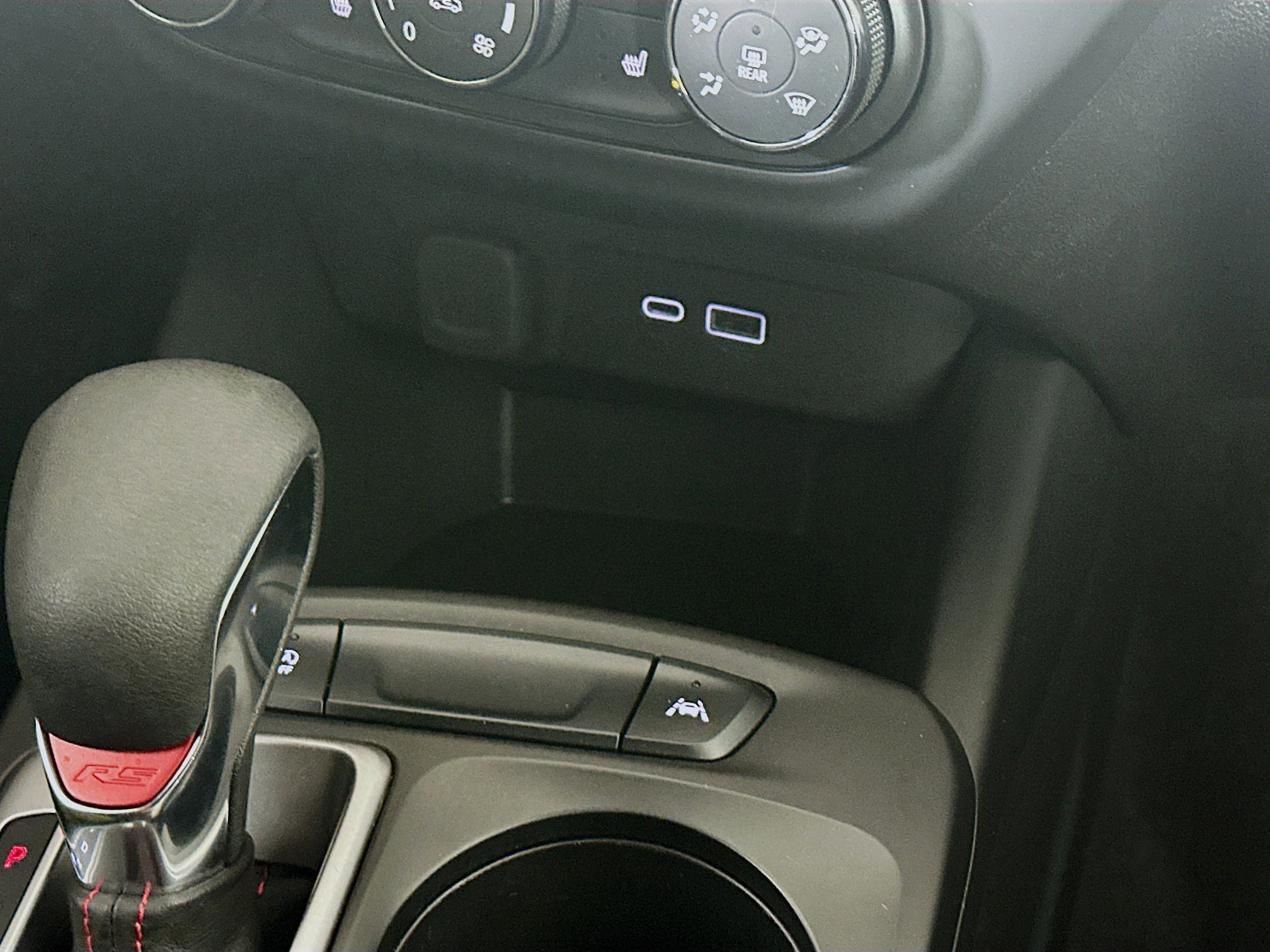 Used 2024 Chevrolet Trax RS image 25