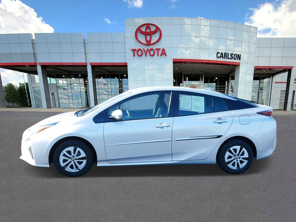 Certified 2018 Toyota Prius Three image 7