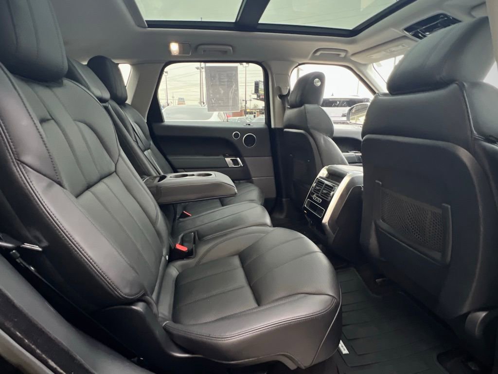 Used 2014 Land Rover Range Rover Sport HSE image 25