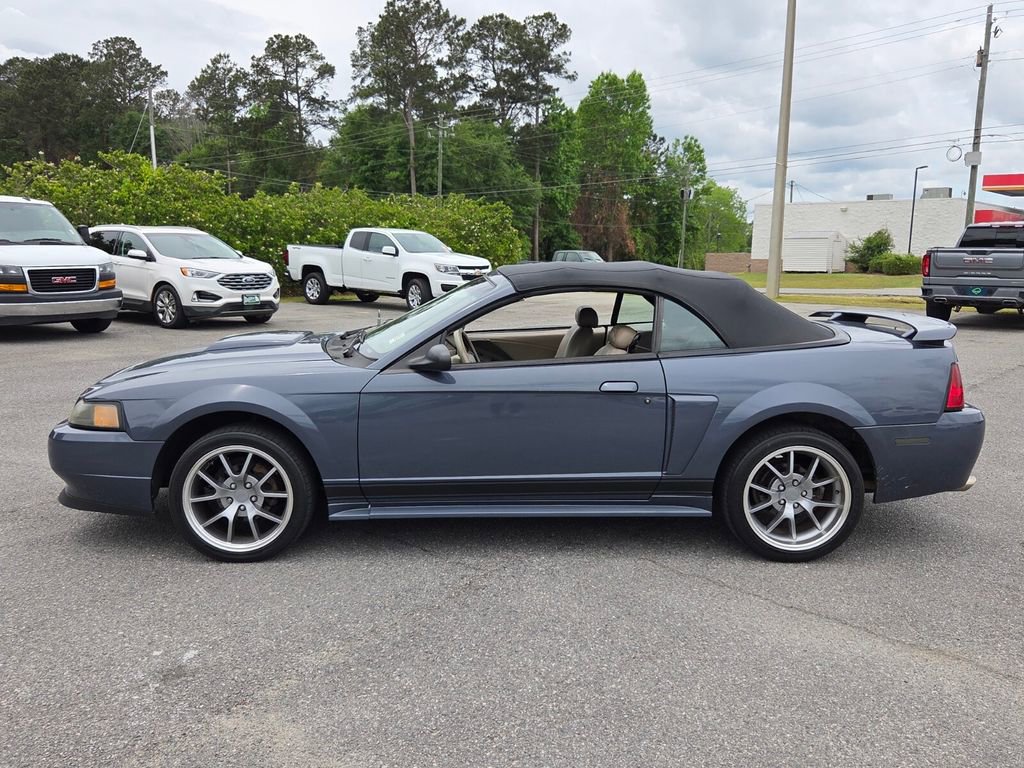 Used 2001 Ford Mustang GT RWD image 2