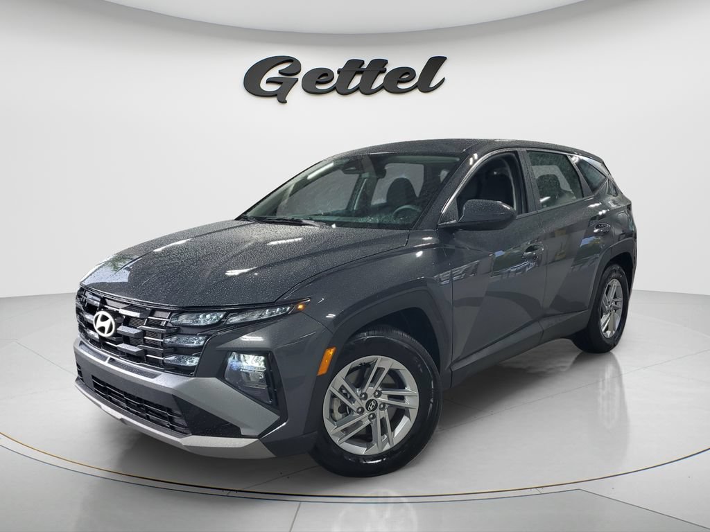 Used 2026 Hyundai Tucson SE FWD image 1