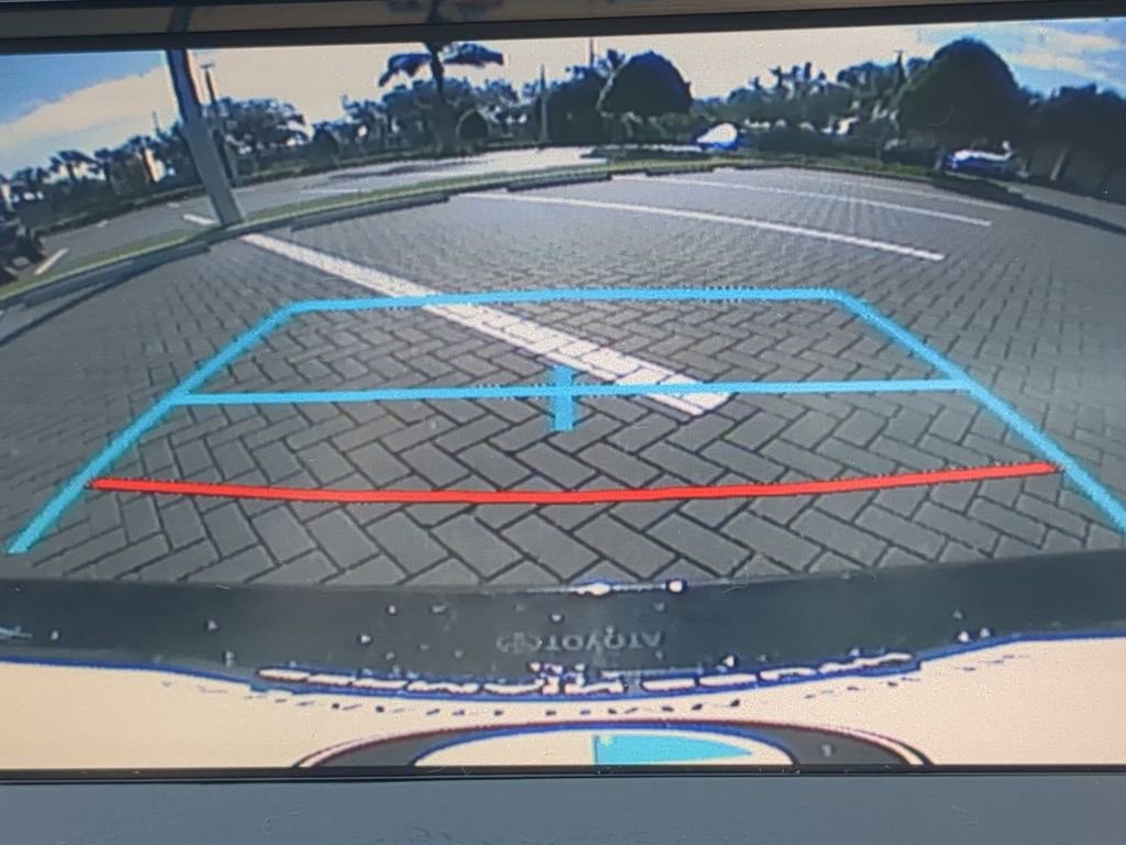 Used 2018 Toyota Avalon XLE w/ Protection Package image 21