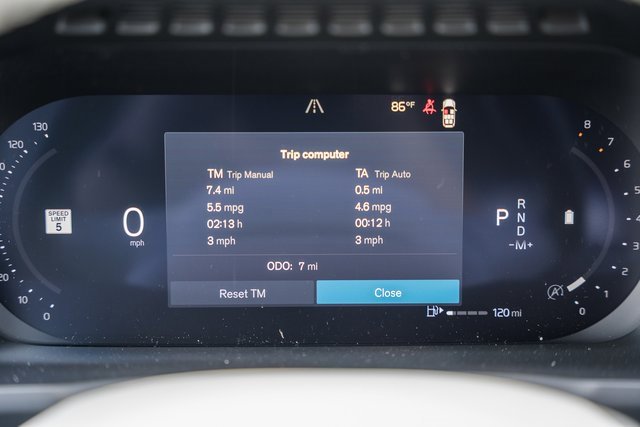 New 2026 Volvo XC90 B6 Ultra image 39