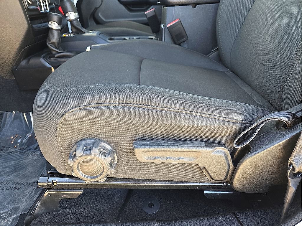 Used 2021 Jeep Wrangler Unlimited Sport image 18