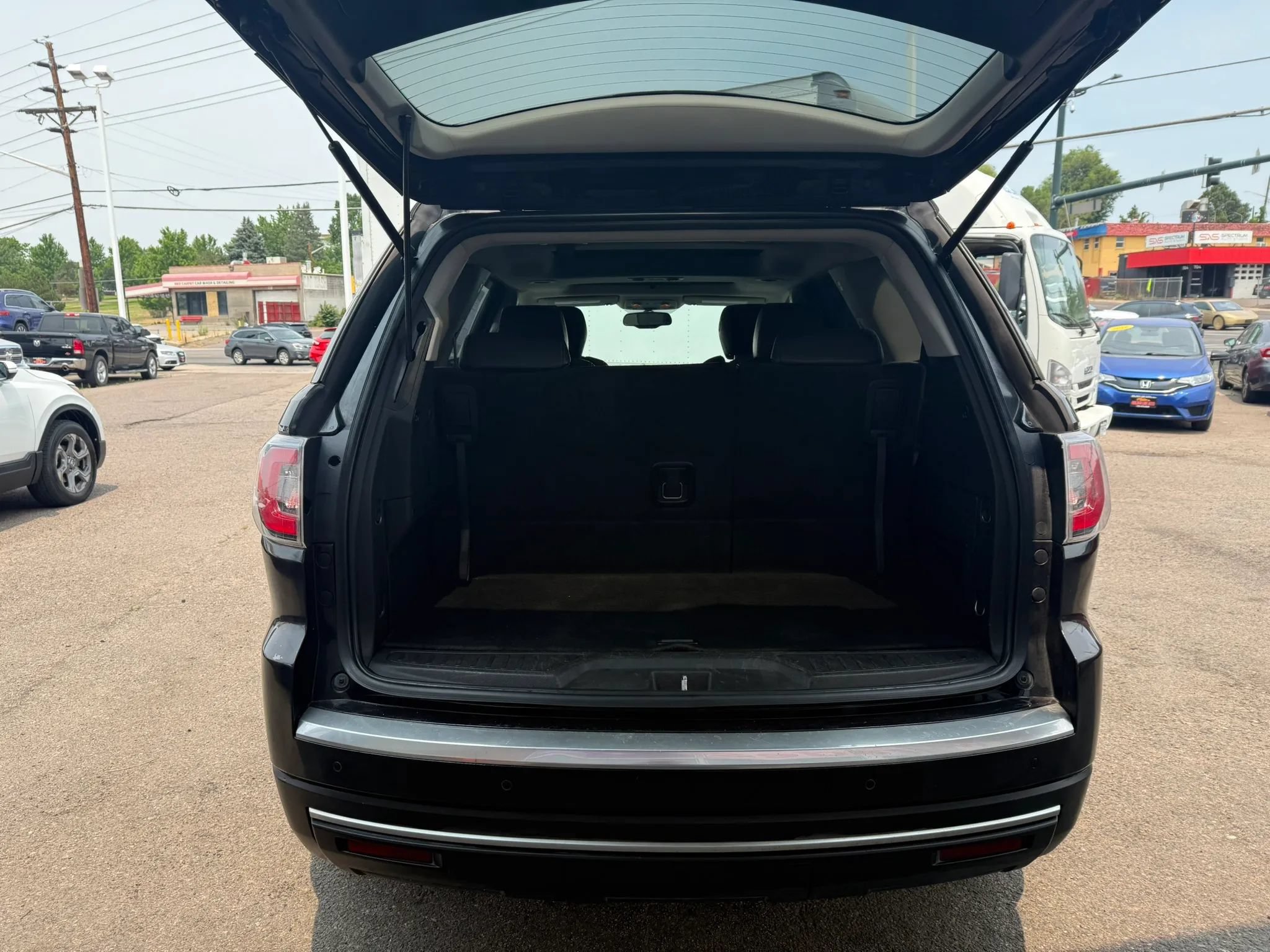 Used 2013 GMC Acadia SLT AWD/4WD image 30