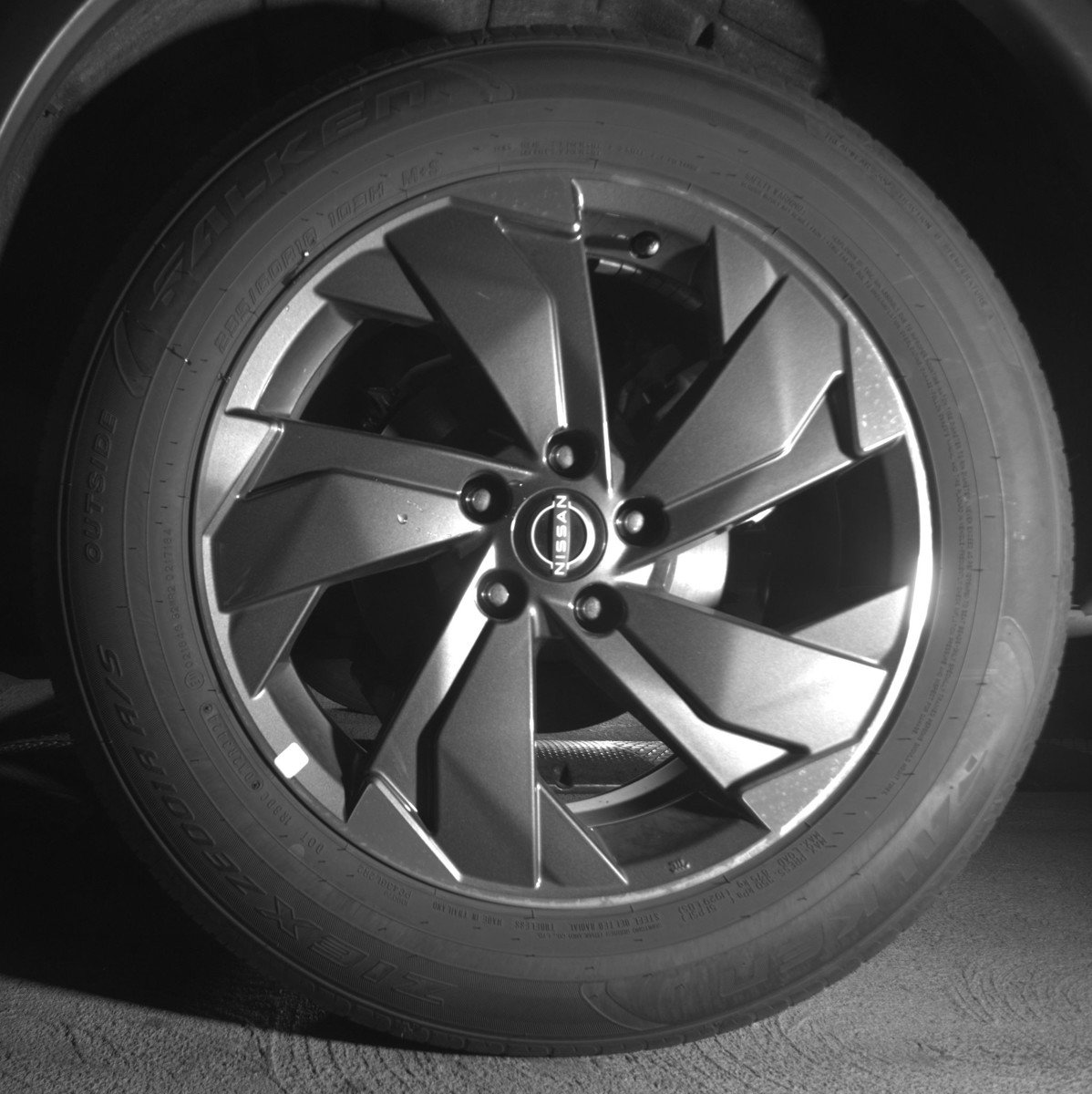 Used 2025 Nissan Rogue SV FWD image 14