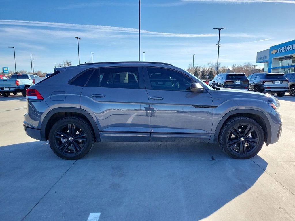 Used 2022 Volkswagen Atlas Cross Sport SEL R-Line image 9