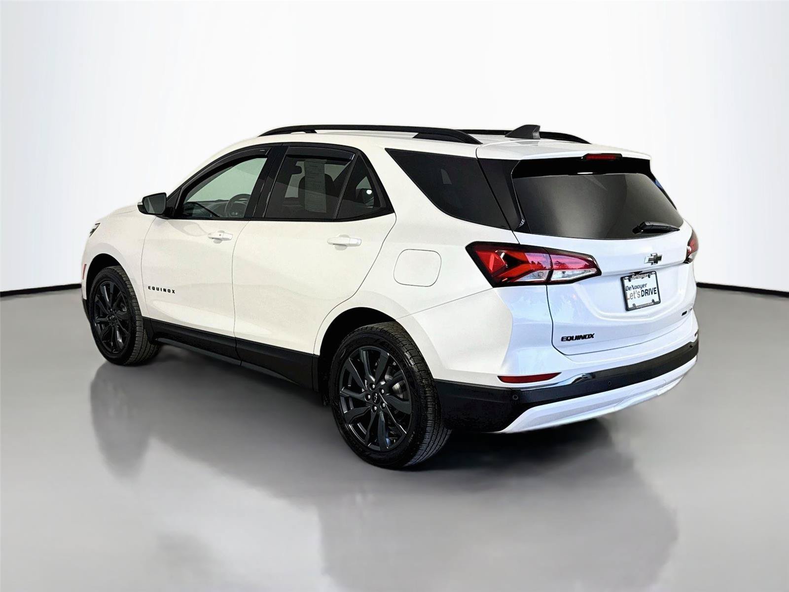 Used 2022 Chevrolet Equinox RS w/ RS Leather Package AWD/4WD image 7