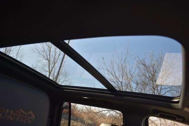 New 2026 Chevrolet Suburban High Country image 17