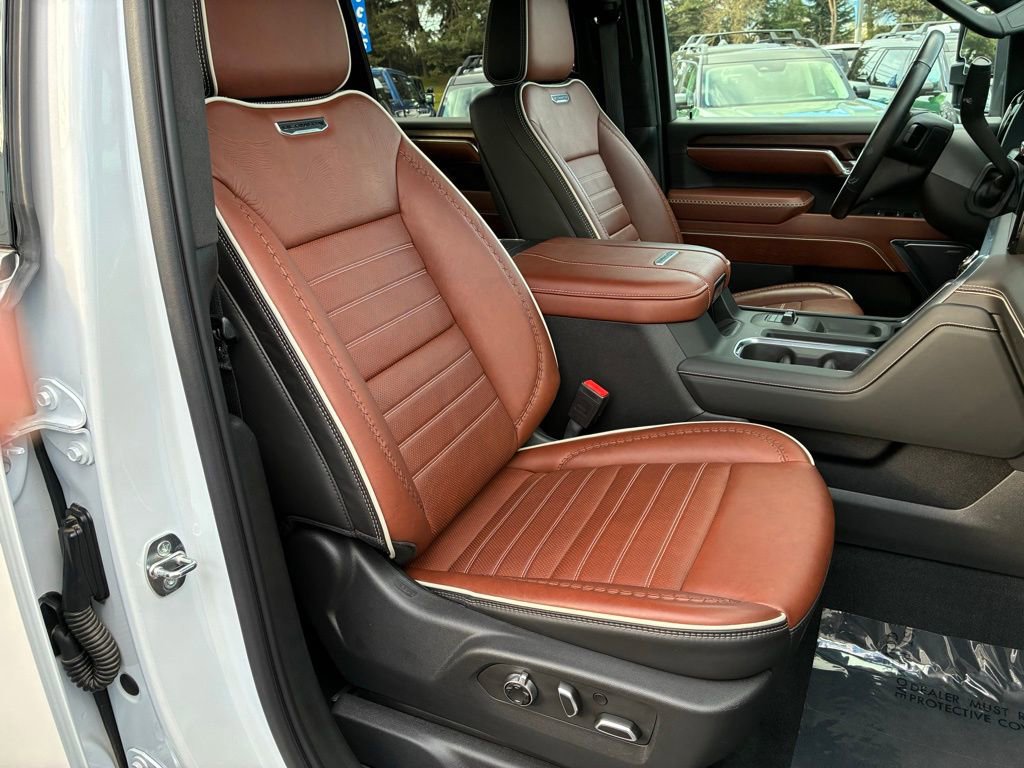 Used 2024 GMC Sierra 3500 Denali Ultimate image 38