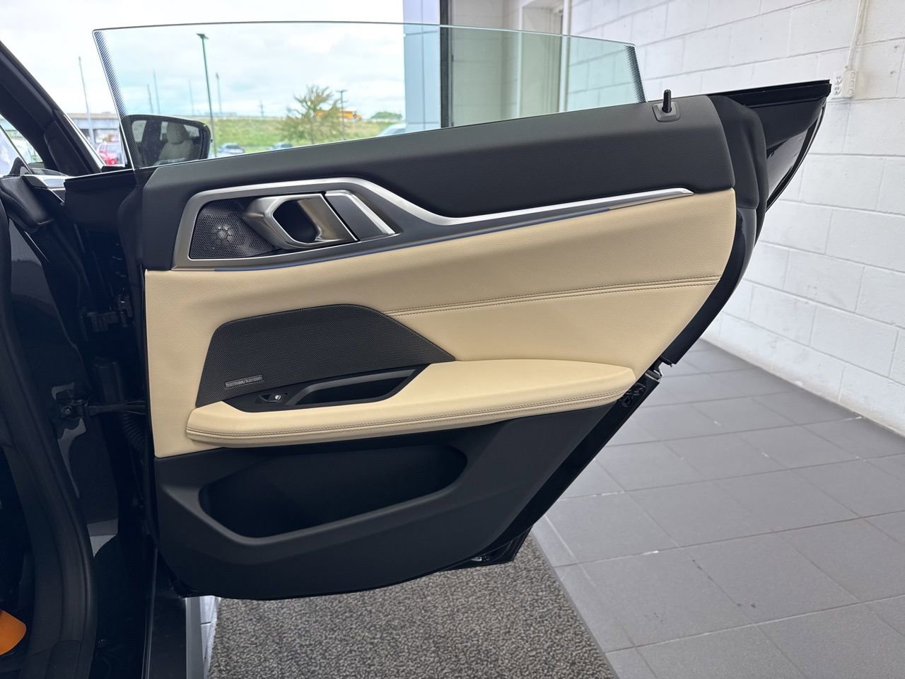 New 2025 BMW i4 xDrive40i image 51