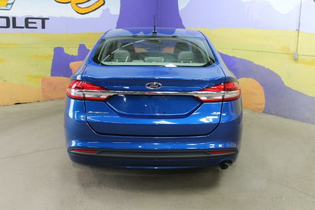 Used 2018 Ford Fusion SE FWD image 3