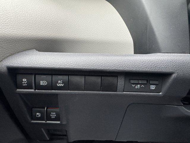 Certified 2023 Toyota Sienna Limited image 35