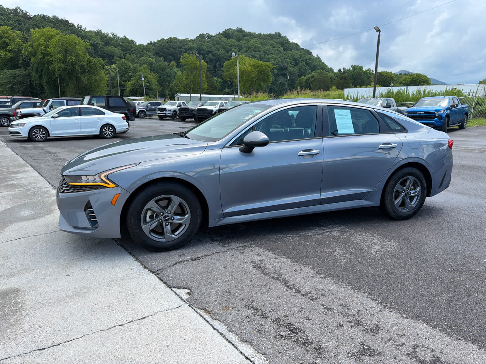 Used 2022 Kia K5 LX FWD image 5