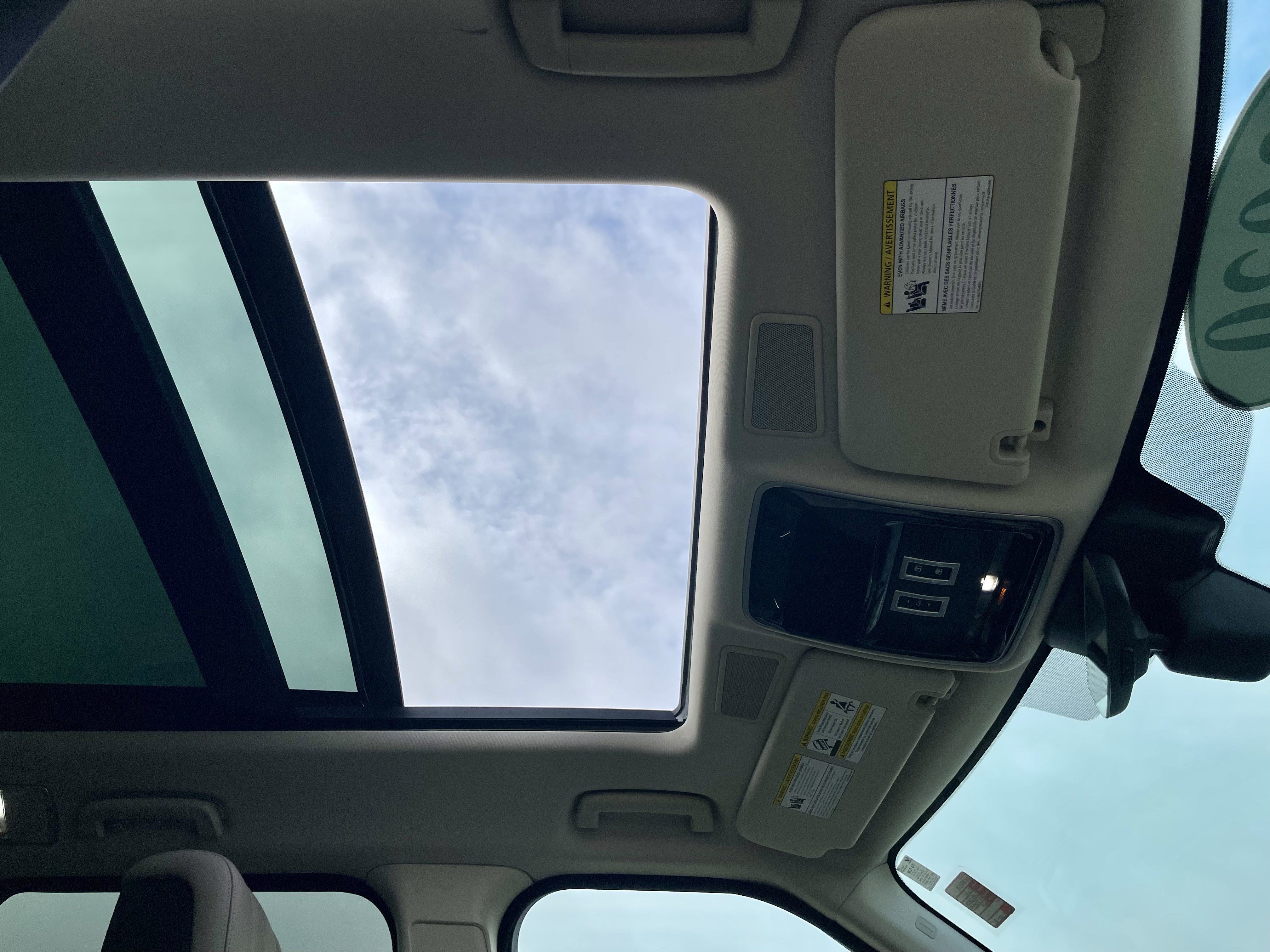 Used 2020 Land Rover Range Rover Sport HSE image 17