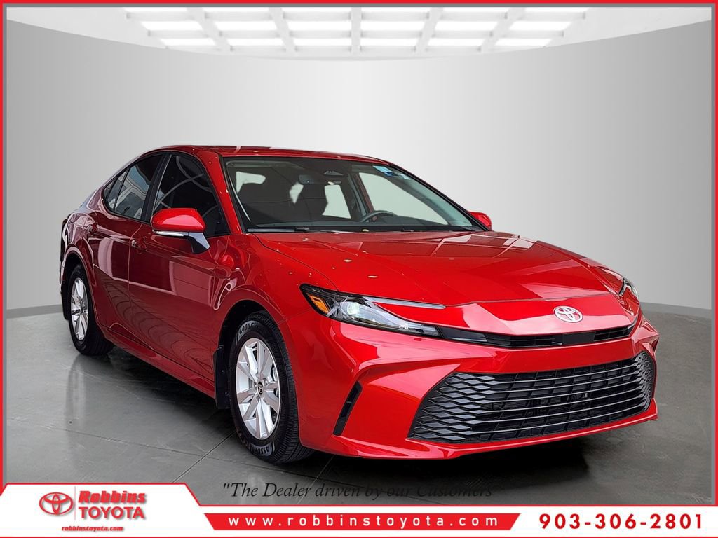 Used 2025 Toyota Camry LE w/ Convenience Package FWD image 1