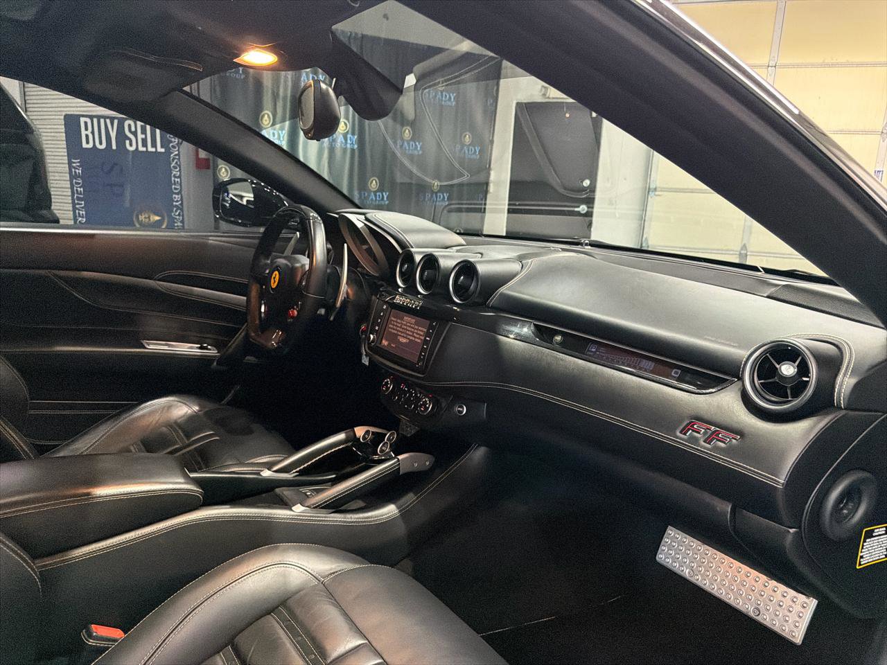 Used 2014 Ferrari FF image 27