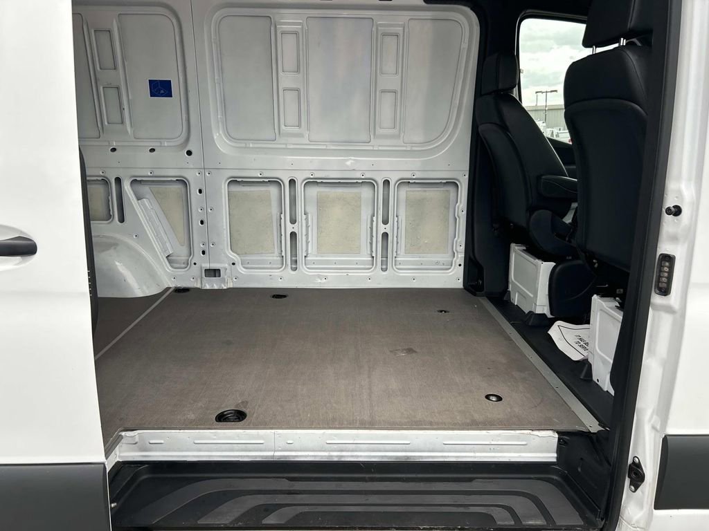 Used 2025 Mercedes-Benz Sprinter 2500 image 16