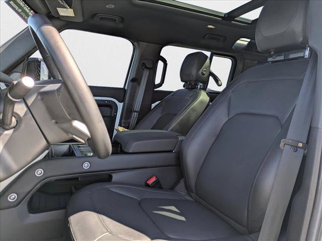 Used 2024 Land Rover Defender 110 S image 15
