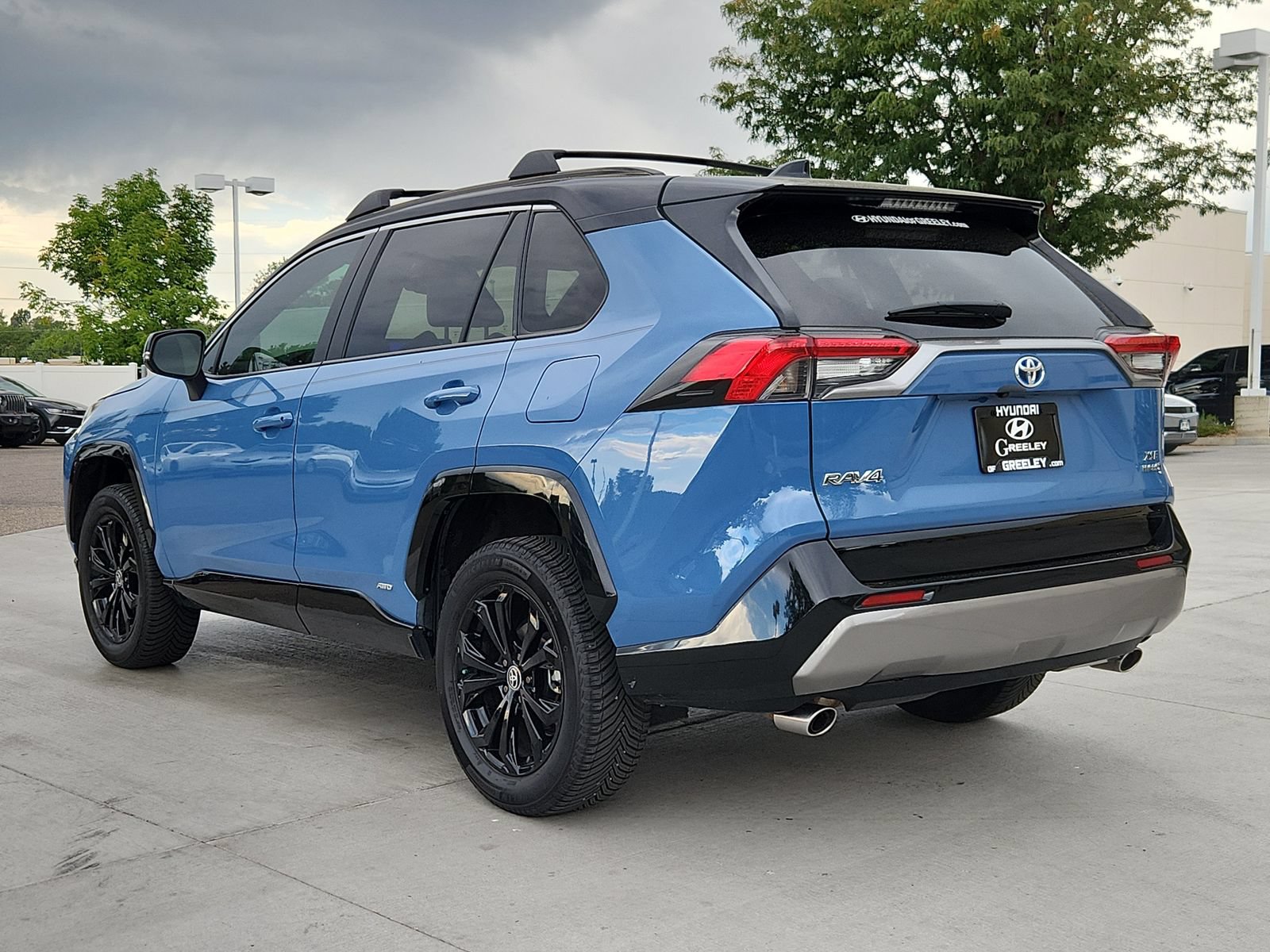 Used 2023 Toyota RAV4 XSE w/ XSE Grade Weather Package AWD/4WD image 3