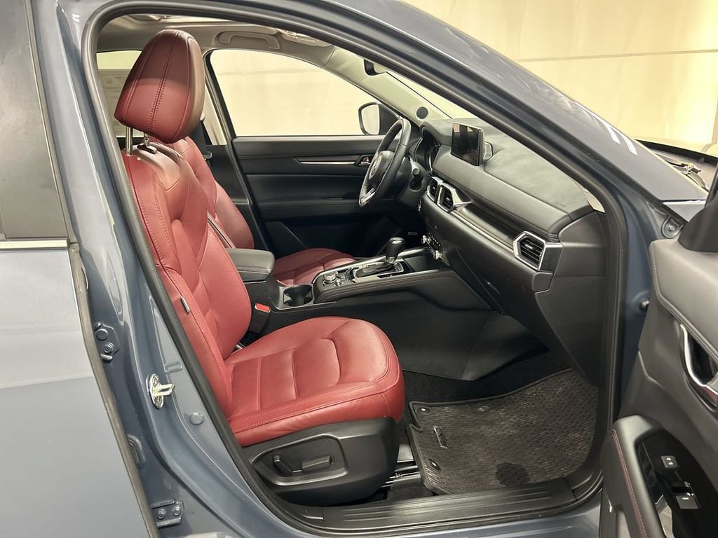 Certified 2023 MAZDA CX-5 Carbon Edition image 23