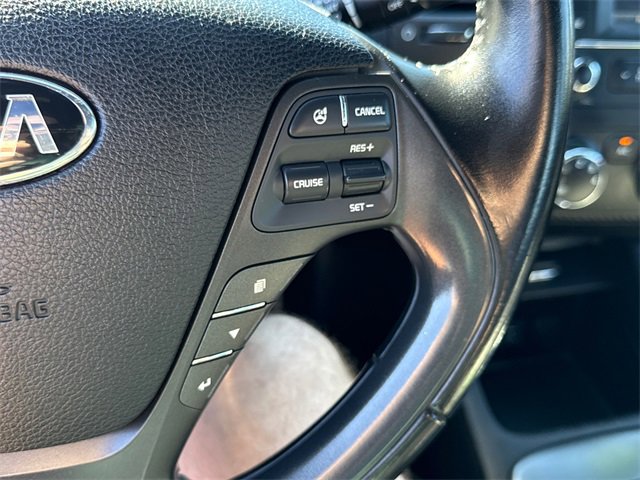 Used 2016 Kia Forte SX image 18