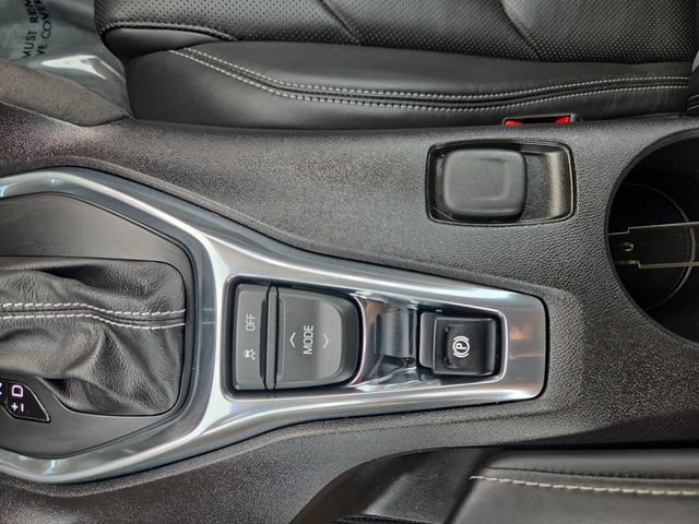 Used 2016 Chevrolet Camaro SS RWD image 24
