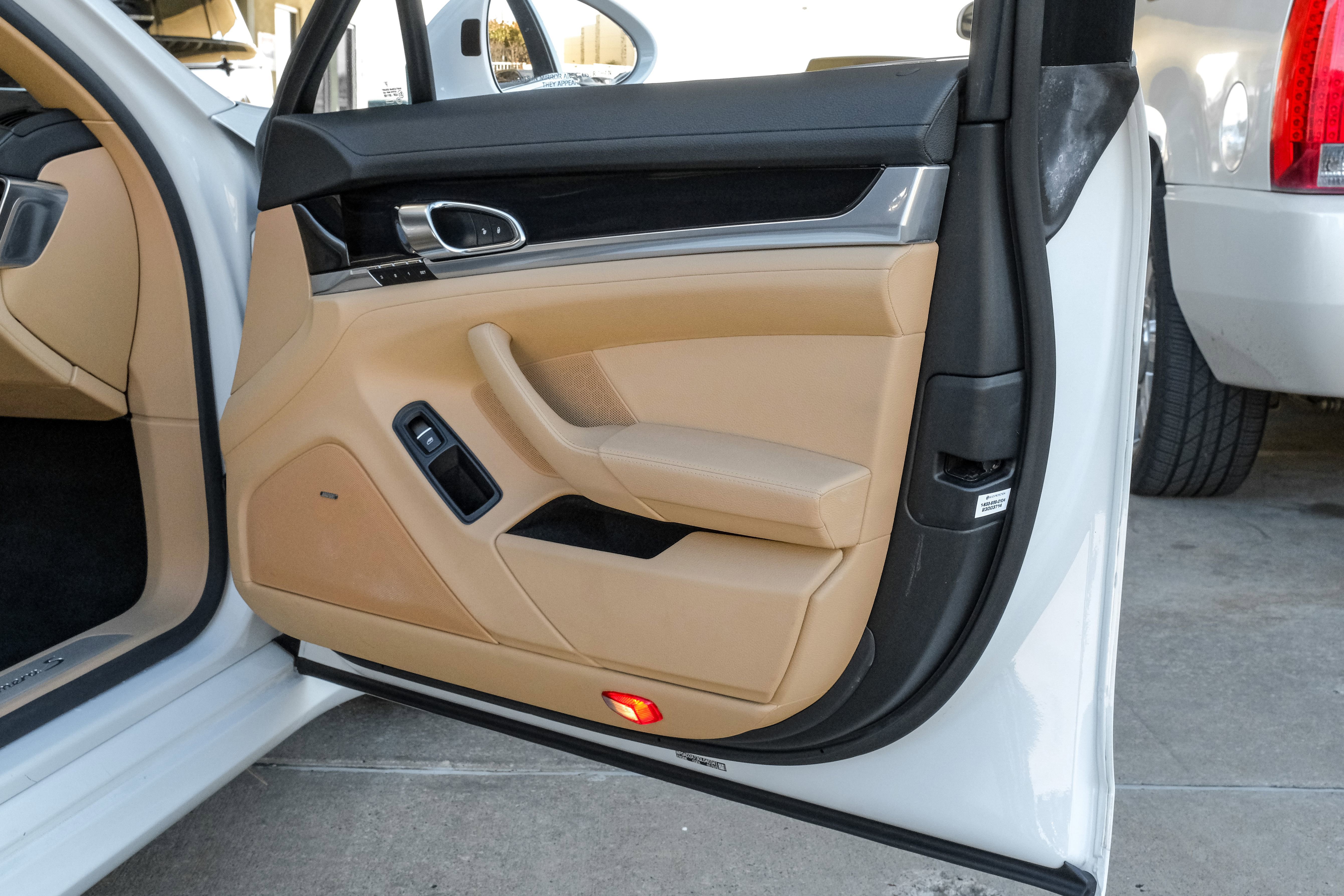 Used 2016 Porsche Panamera S w/ Premium Package Plus image 48