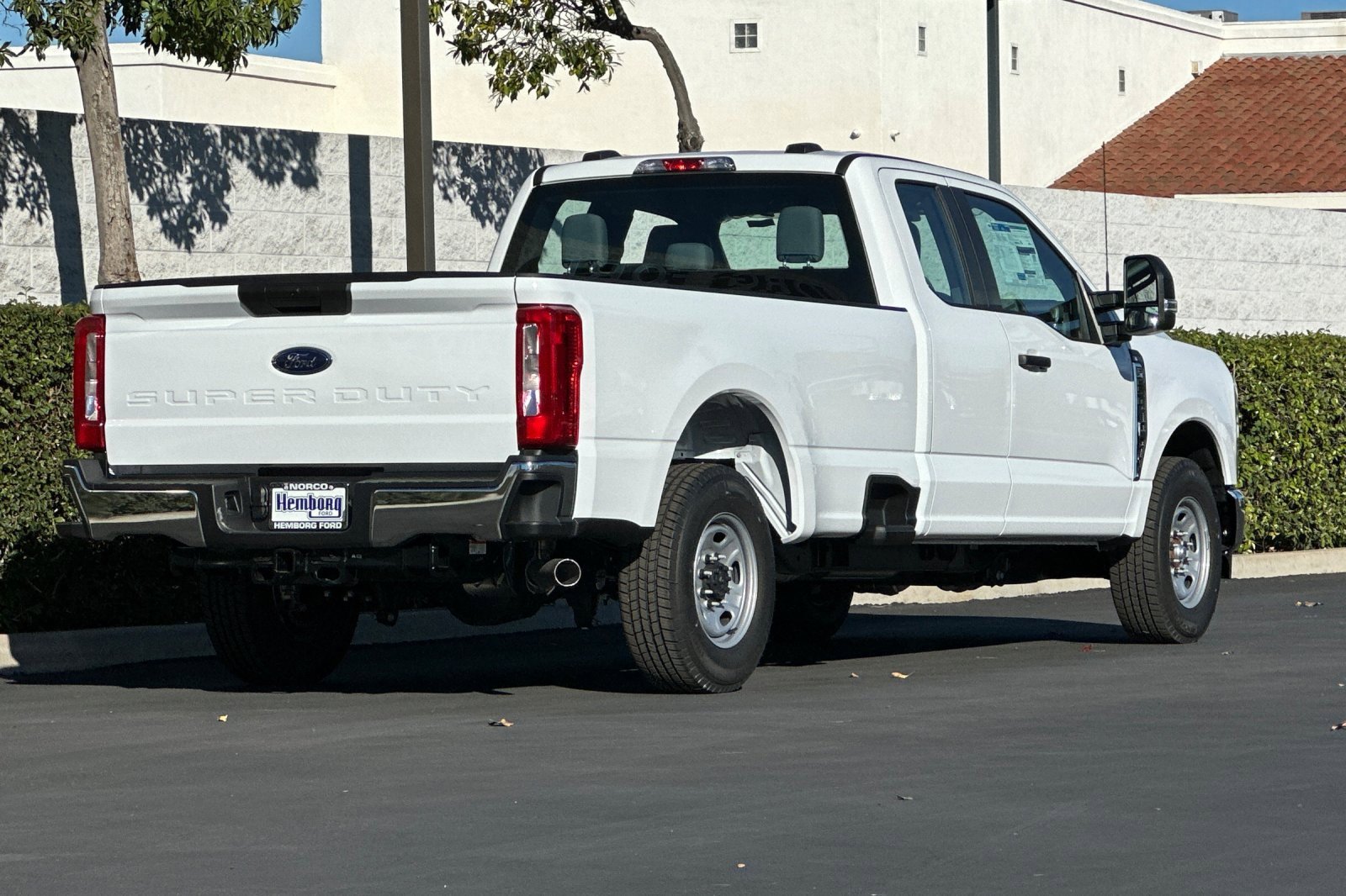 New 2026 Ford F250 XL w/ XL Chrome Package image 4