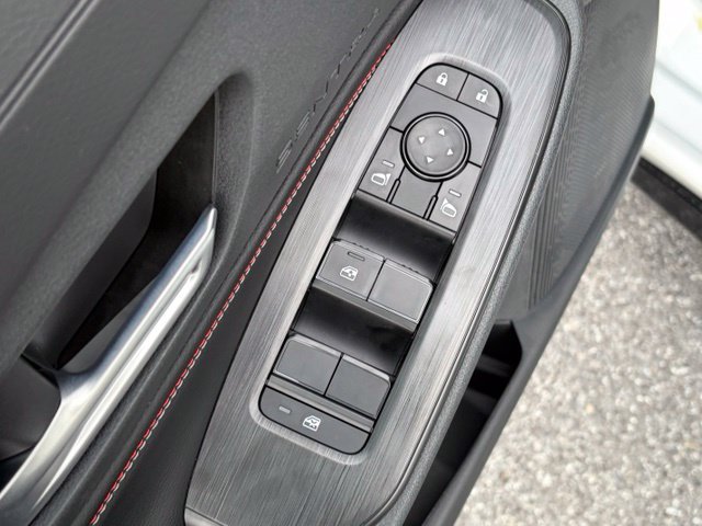 New 2027 Nissan Sentra SR w/ Floor Mat Package FWD image 13