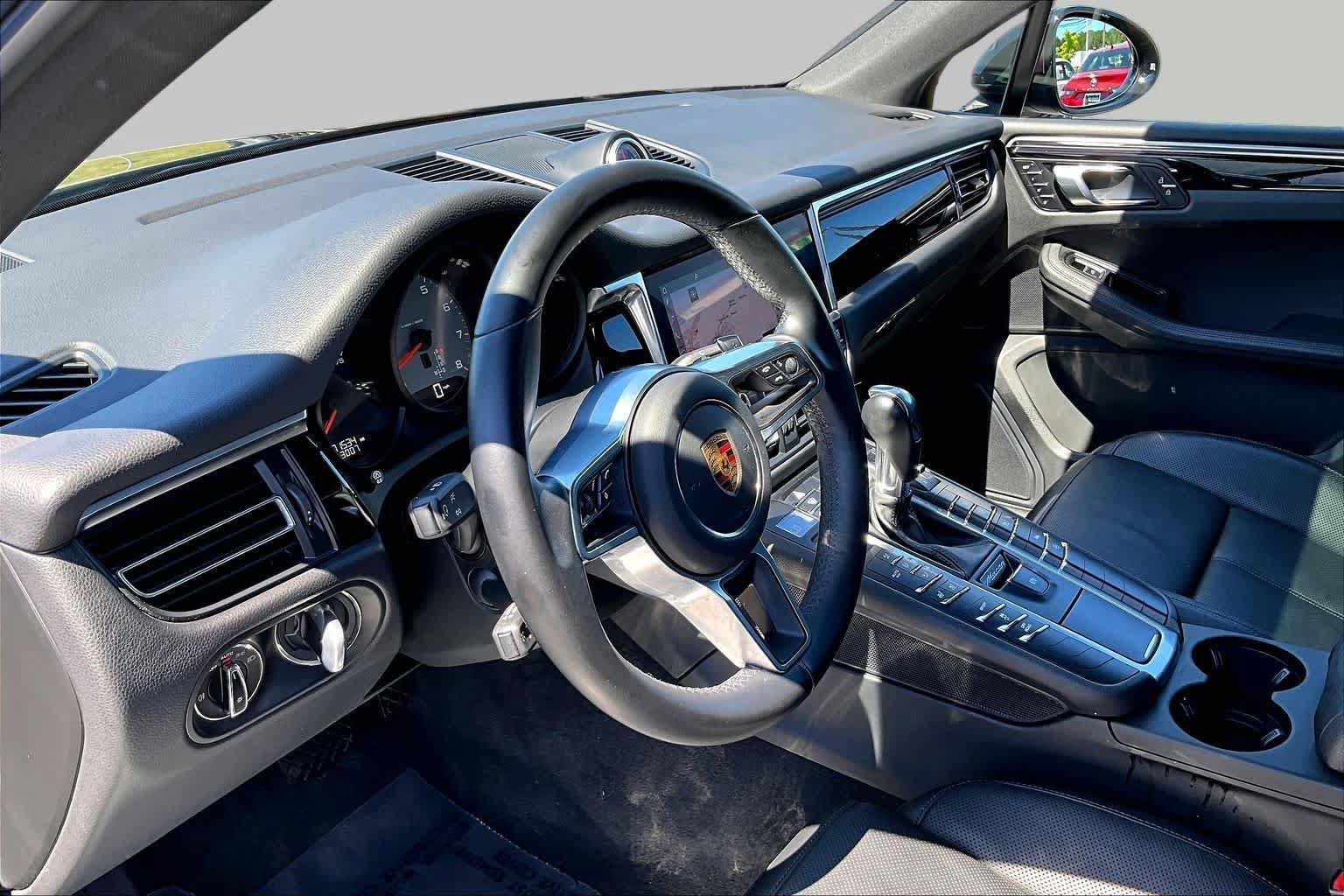 Used 2021 Porsche Macan S AWD/4WD image 17