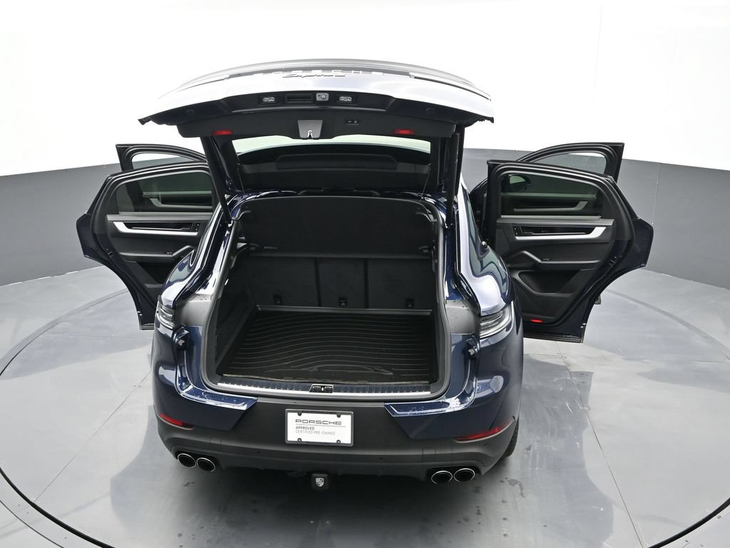 Certified 2025 Porsche Cayenne S AWD/4WD image 28