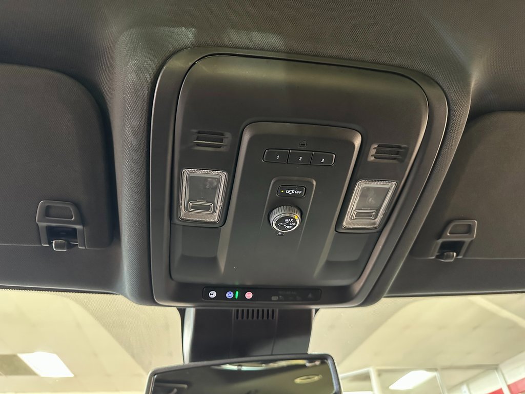 Used 2024 Chevrolet Tahoe LT image 31