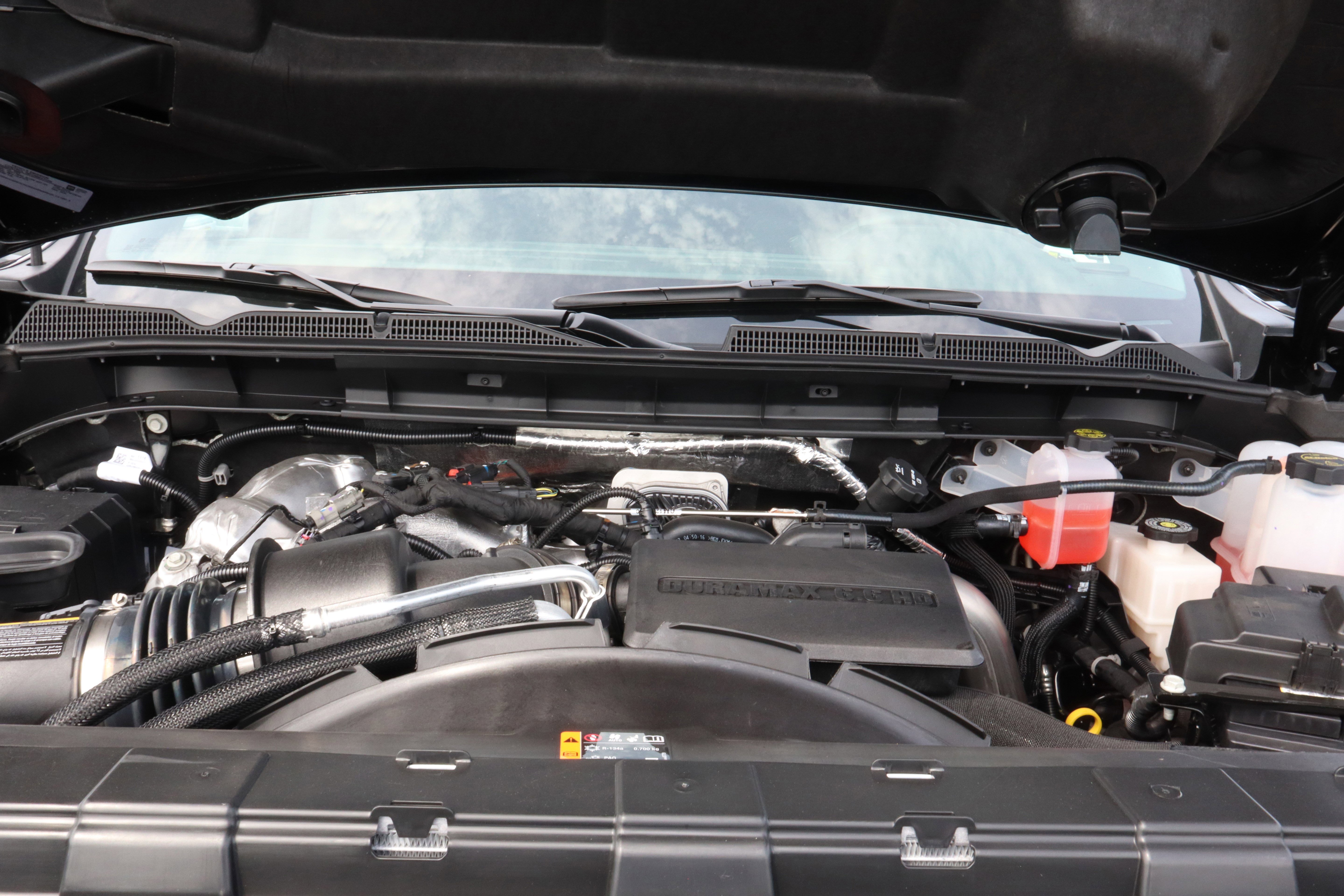 New 2025 GMC Sierra 3500 SLT w/ SLT Premium Package image 18