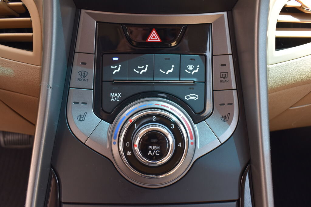 Used 2013 Hyundai Elantra Limited FWD image 12