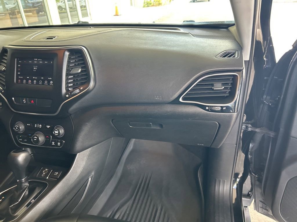 Used 2019 Jeep Cherokee Altitude image 20